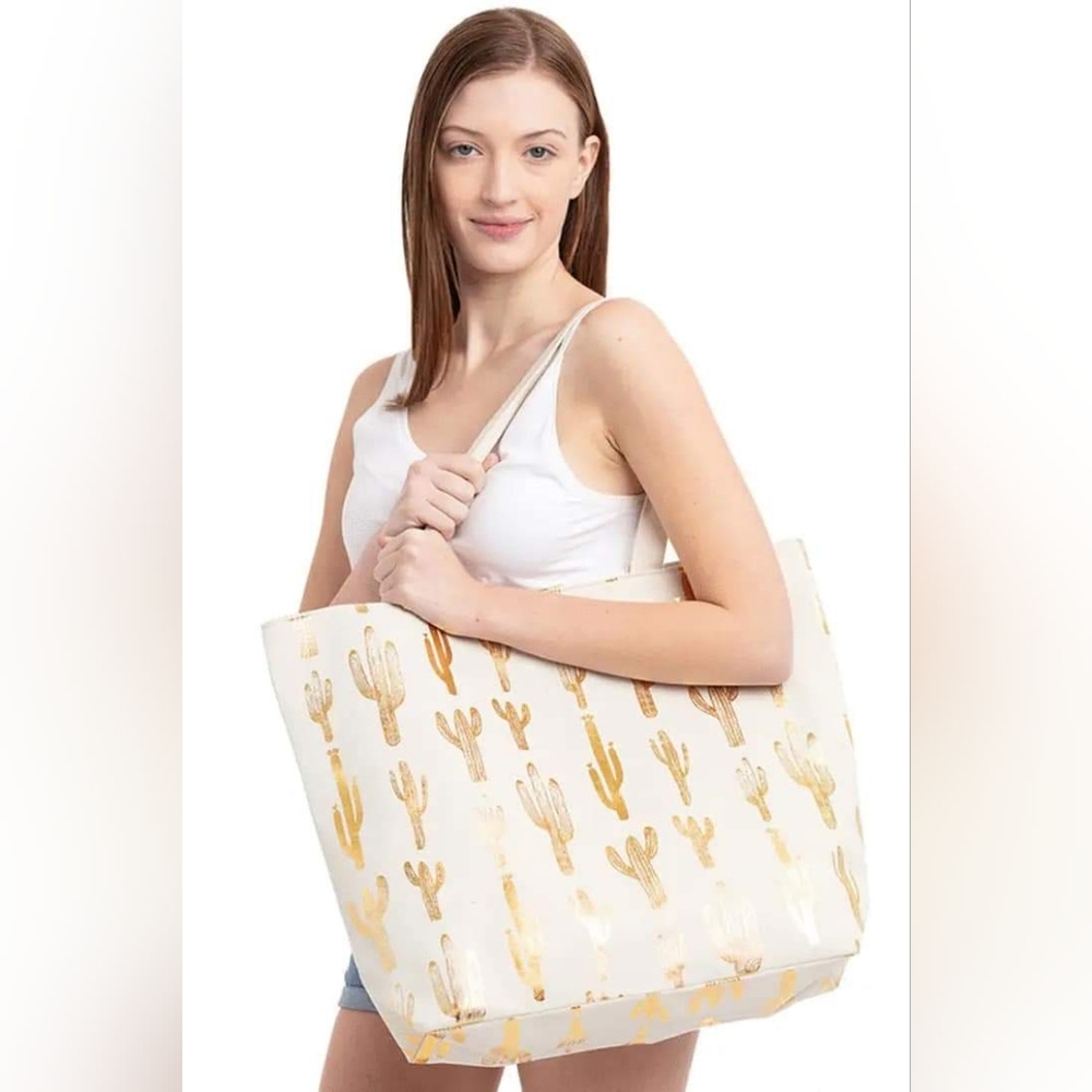 Weekend totes - Picture 6 of 6